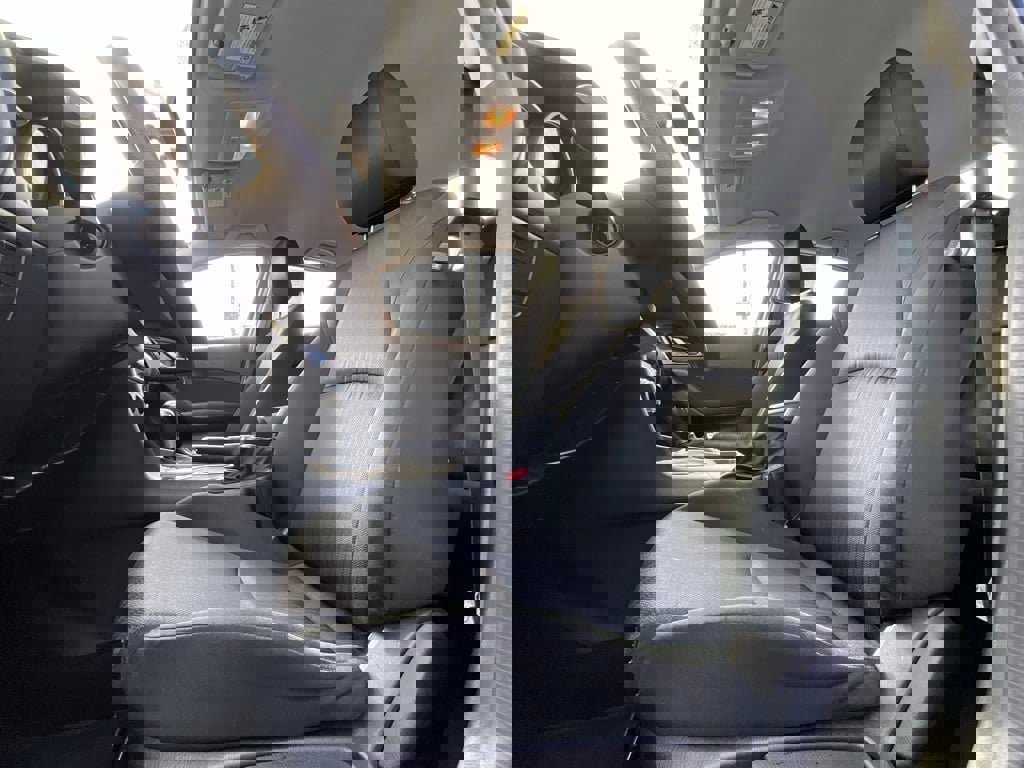 Used 2014 MAZDA MAZDA3 i Sport image 11