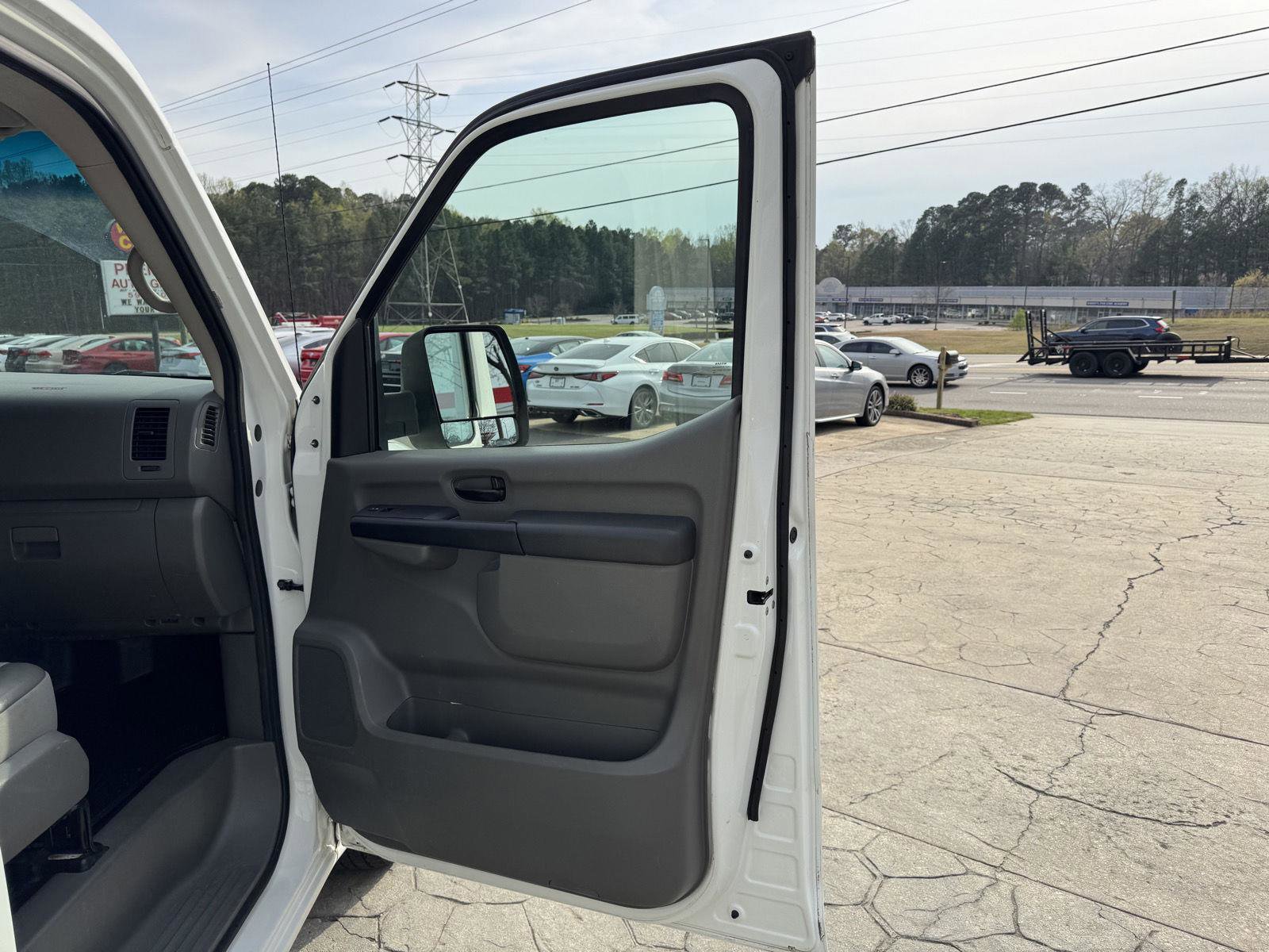 Used 2016 Nissan NV 2500 SV w/ Technology Package image 15
