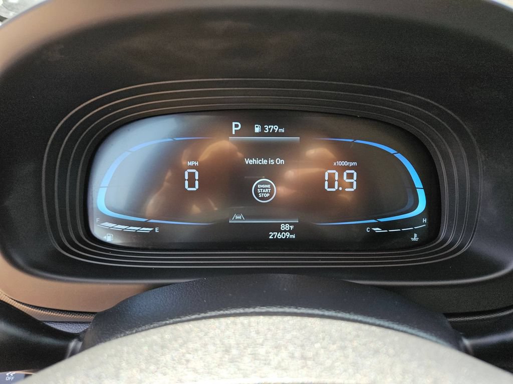 Used 2025 Hyundai Venue SEL FWD image 18