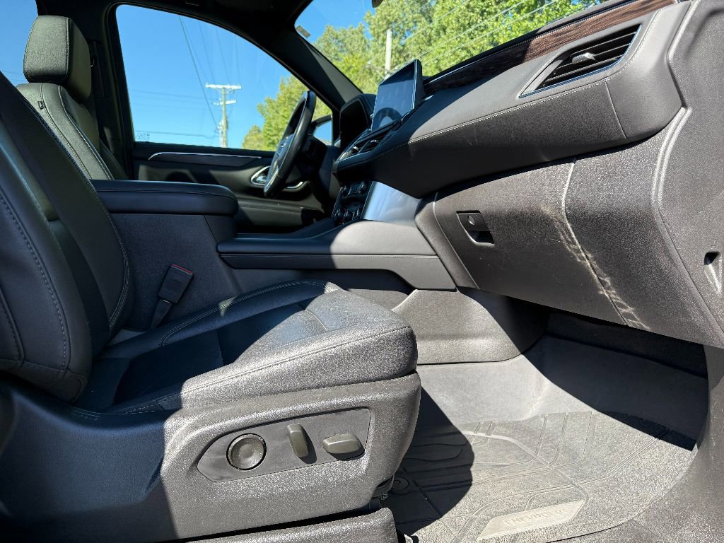 Used 2021 Chevrolet Tahoe LT w/ LT Signature Plus Package image 32