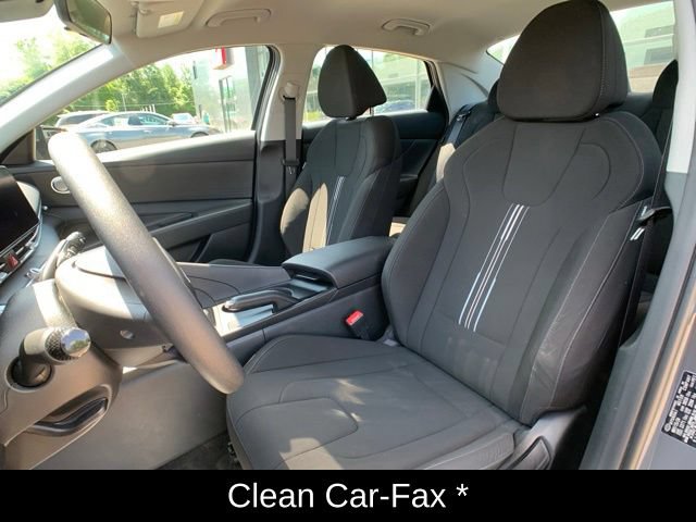 Used 2024 Hyundai Elantra SEL FWD image 12