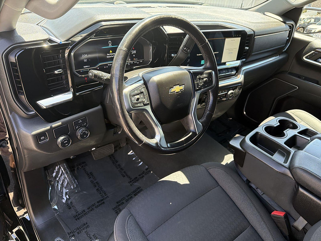 Used 2022 Chevrolet Silverado 1500 LT RWD image 9
