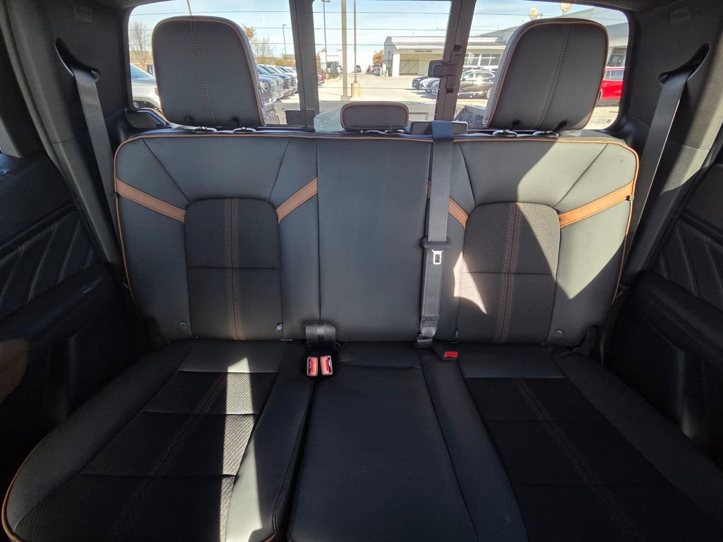 New 2026 GMC Canyon AT4 w/ Nightfall Edition AWD/4WD image 29