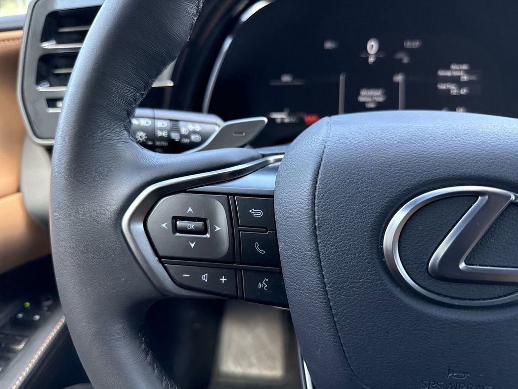 Used 2025 Lexus RX 350 FWD w/ Technology Package image 26