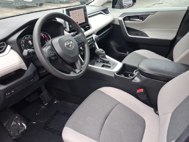 Used 2023 Toyota RAV4 XLE w/ Convenience Package FWD image 10