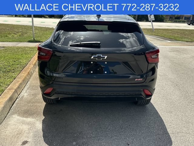 Used 2024 Chevrolet Trax RS FWD image 8