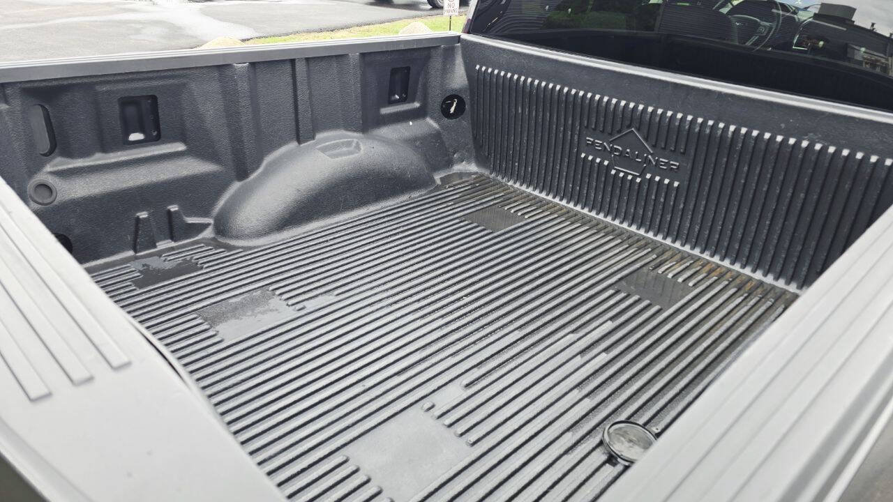 Used 2015 Ford F150 XLT w/ Trailer Tow Package AWD/4WD image 12