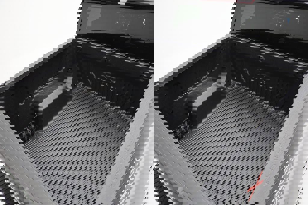 Used 2024 Chevrolet Silverado 1500 LT image 12