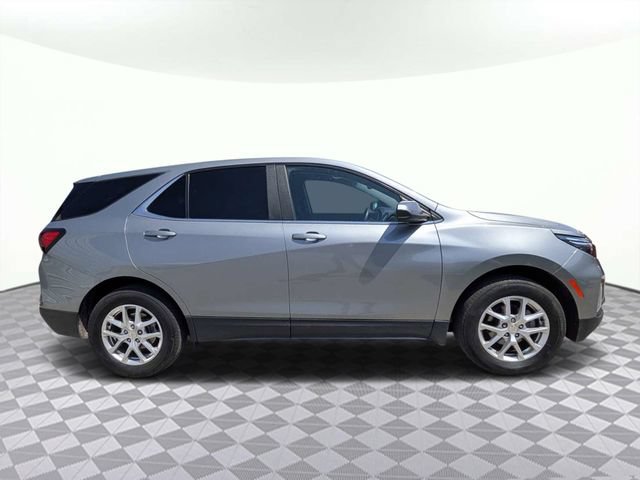 Used 2024 Chevrolet Equinox LT AWD/4WD image 3