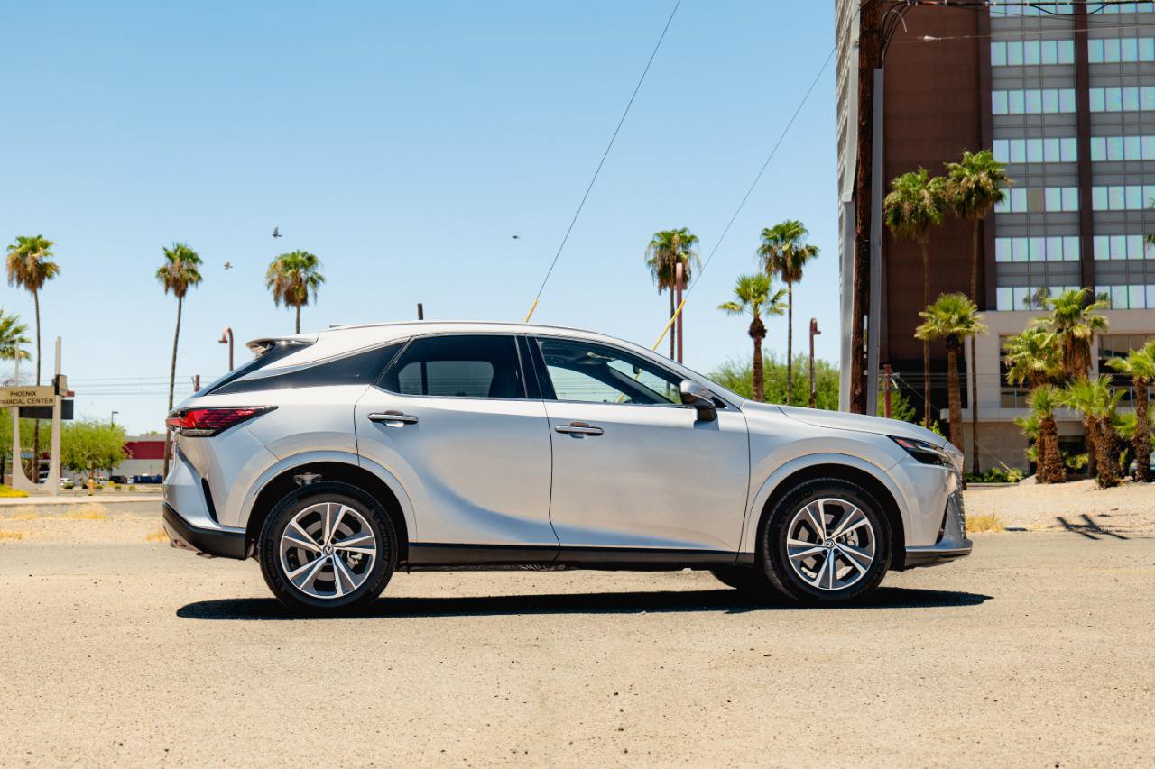Used 2023 Lexus RX 350 Premium w/ Cold Area Package FWD image 7