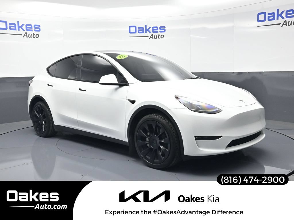 Used 2023 Tesla Model Y Long Range AWD/4WD image 1