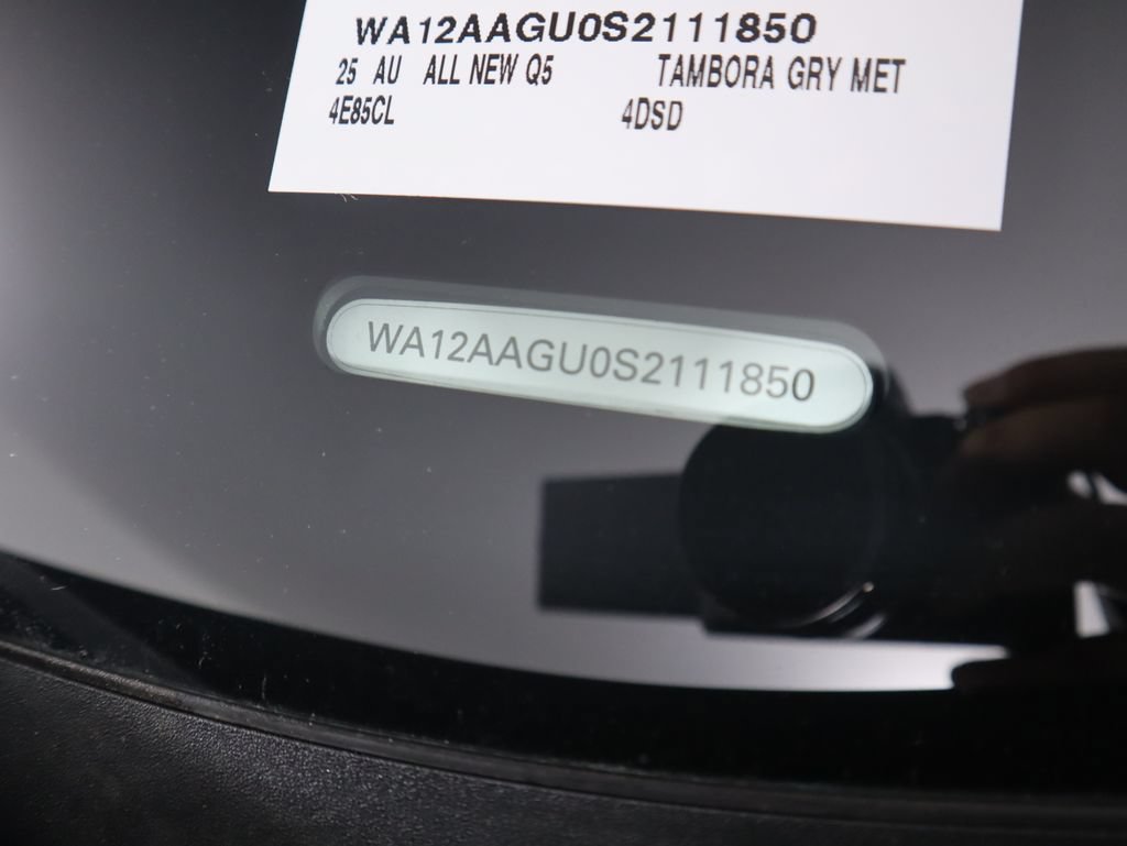 Used 2025 Audi Q5 Premium w/ Premium Plus AWD/4WD image 35