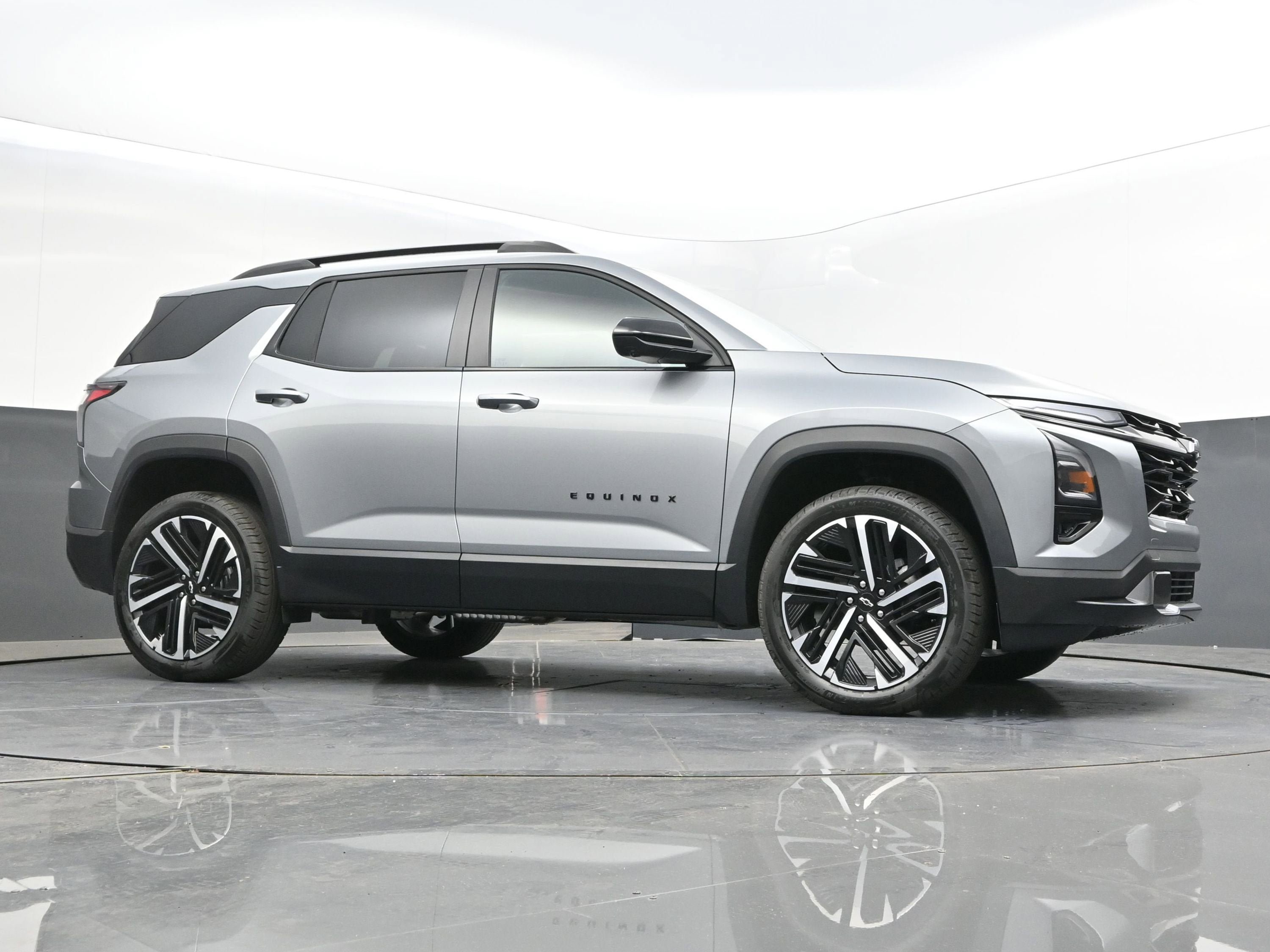 New 2026 Chevrolet Equinox RS w/ Safety and Technology Package AWD/4WD image 48