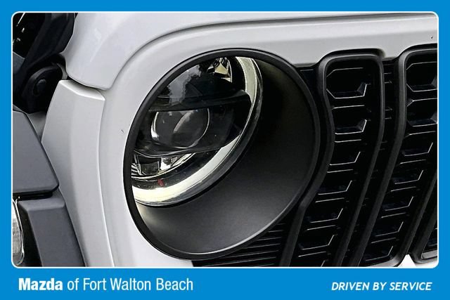 Used 2024 Jeep Wrangler Unlimited Rubicon 4xe AWD/4WD image 32