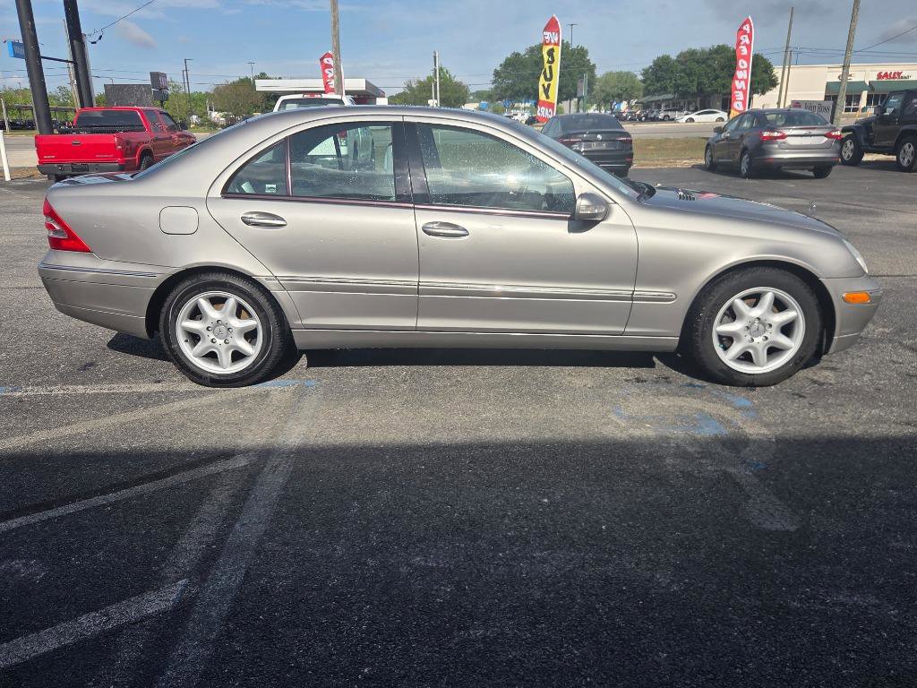 Used 2003 Mercedes-Benz C 240 Sedan image 5