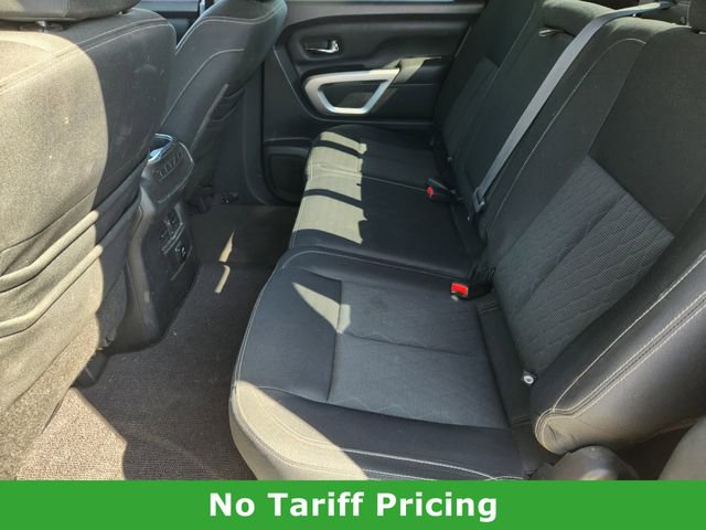 Used 2018 Nissan Titan SV w/ SV Convenience Package image 24