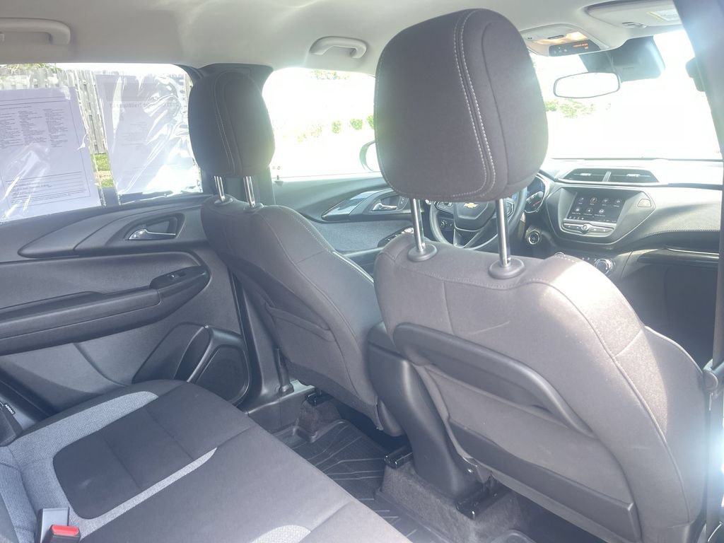 Used 2023 Chevrolet TrailBlazer LT FWD image 37