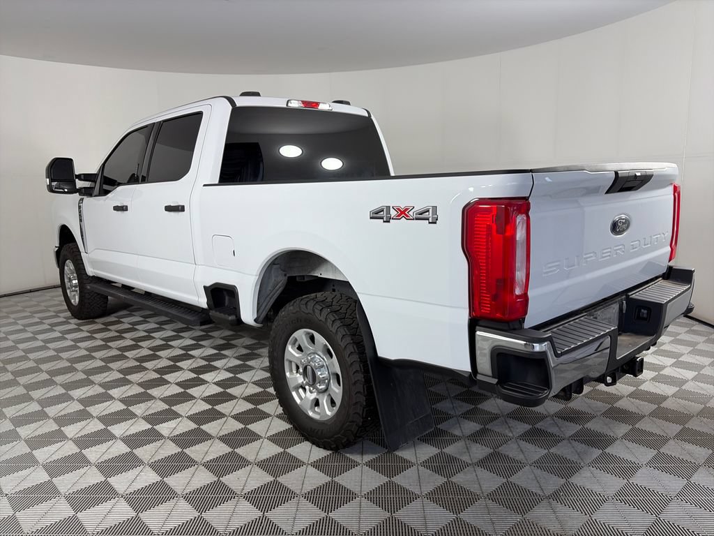 Used 2024 Ford F250 XLT AWD/4WD image 5