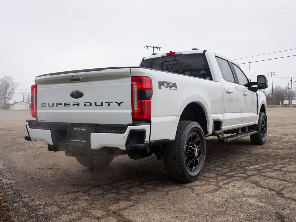 Used 2023 Ford F250 Lariat w/ Black Appearance Package image 3