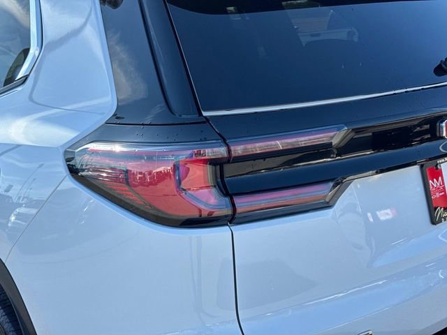 Used 2025 GMC Acadia Elevation image 37