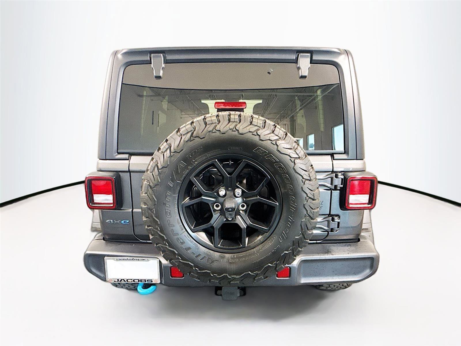 Used 2024 Jeep Wrangler Willys image 38