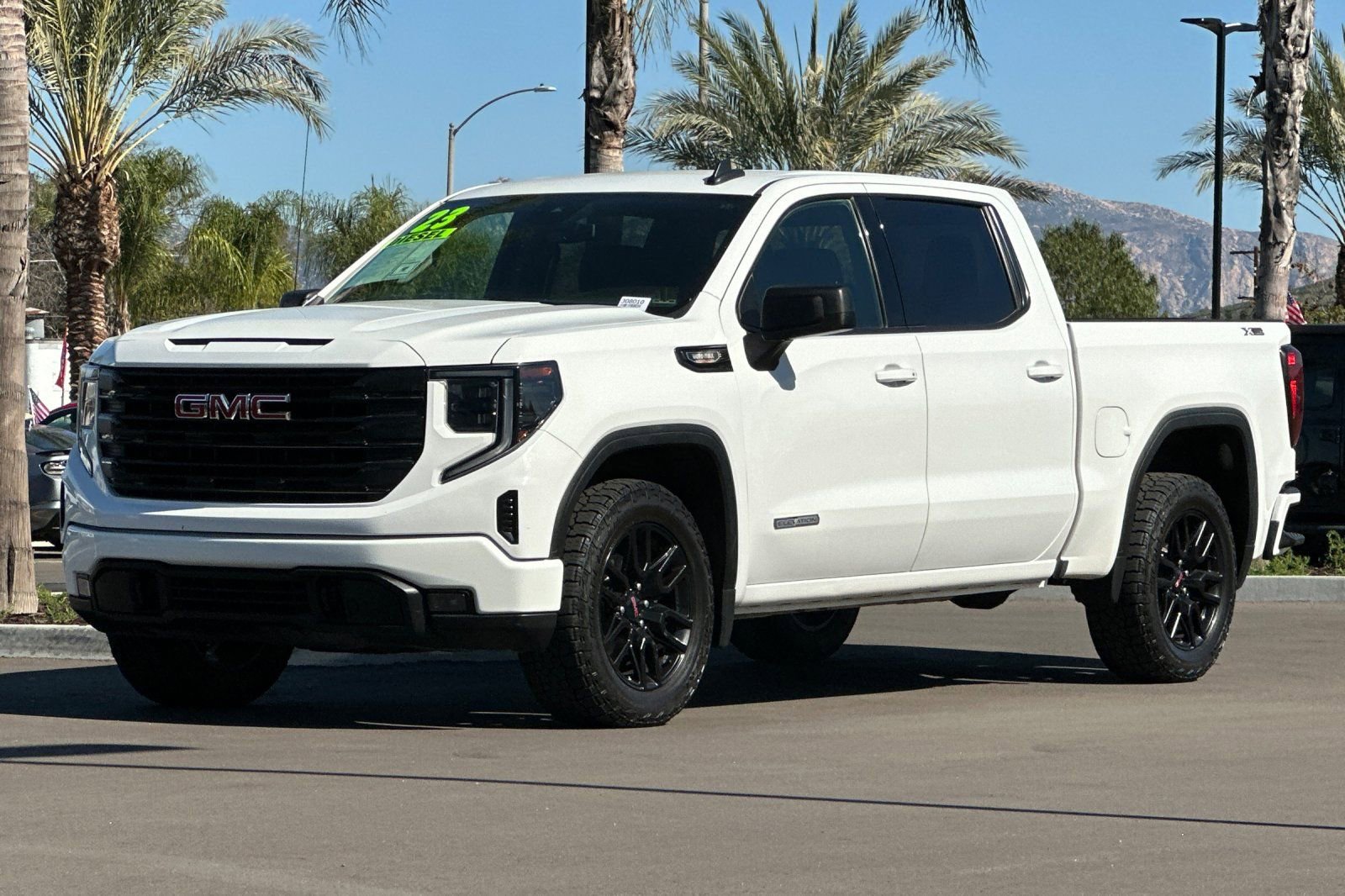 Used 2023 GMC Sierra 1500 Elevation w/ X31 Off-Road Package AWD/4WD image 8