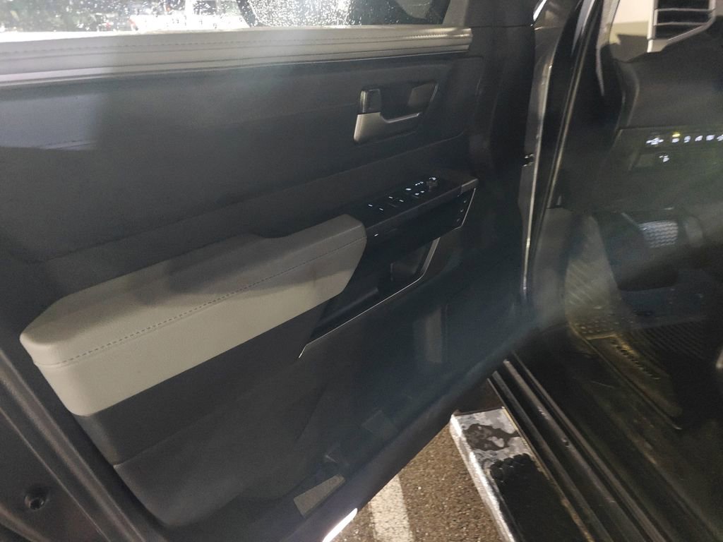 Used 2025 Toyota Tundra Limited image 7
