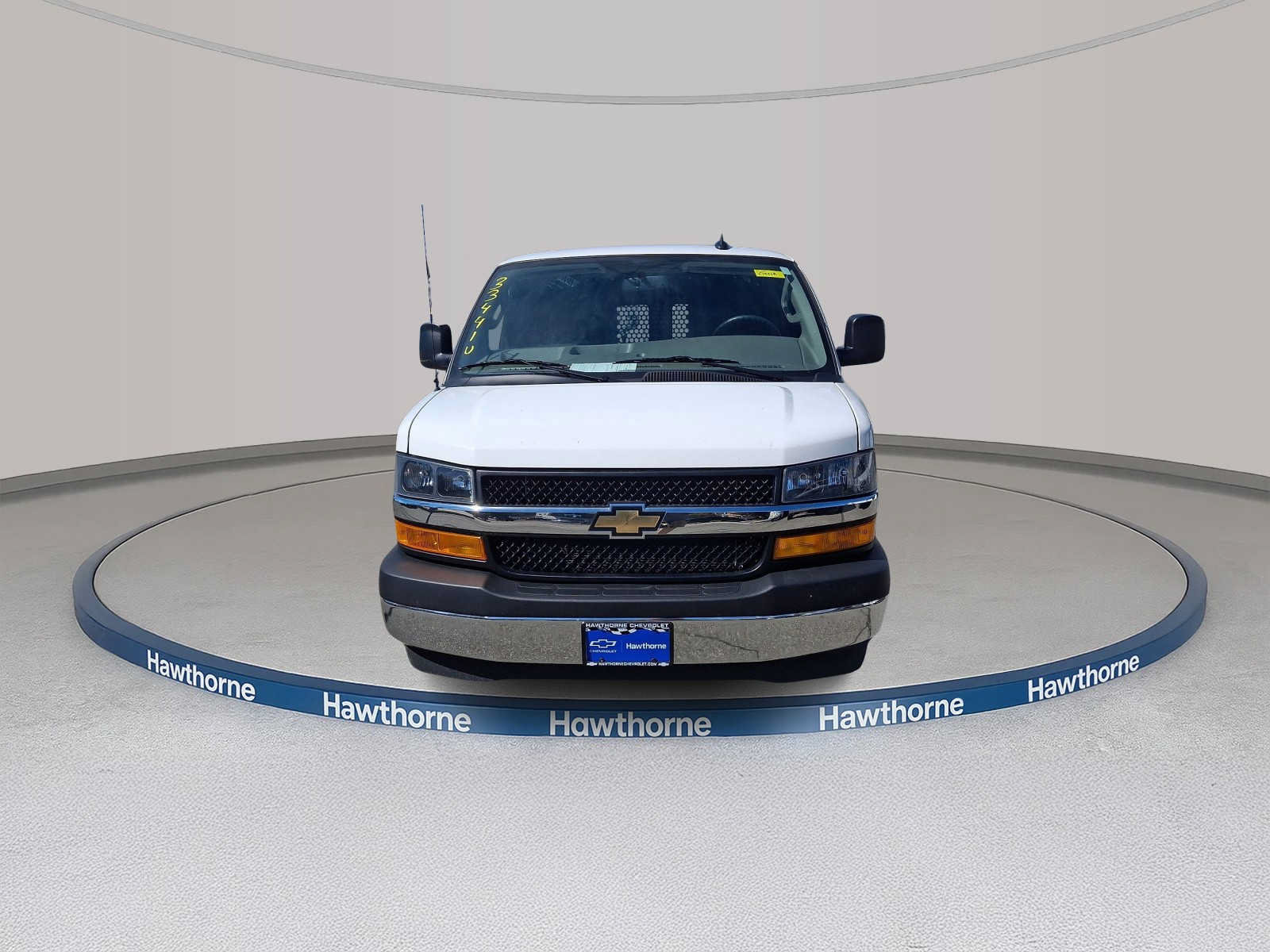 Used 2025 Chevrolet Express 2500 w/ Driver Convenience Package RWD image 2
