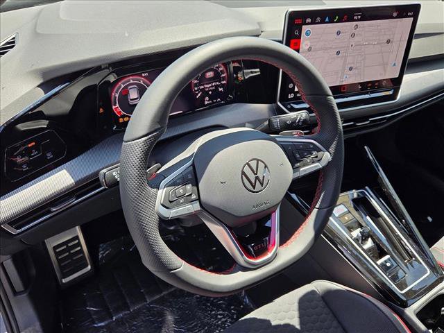 New 2025 Volkswagen Golf SE image 3