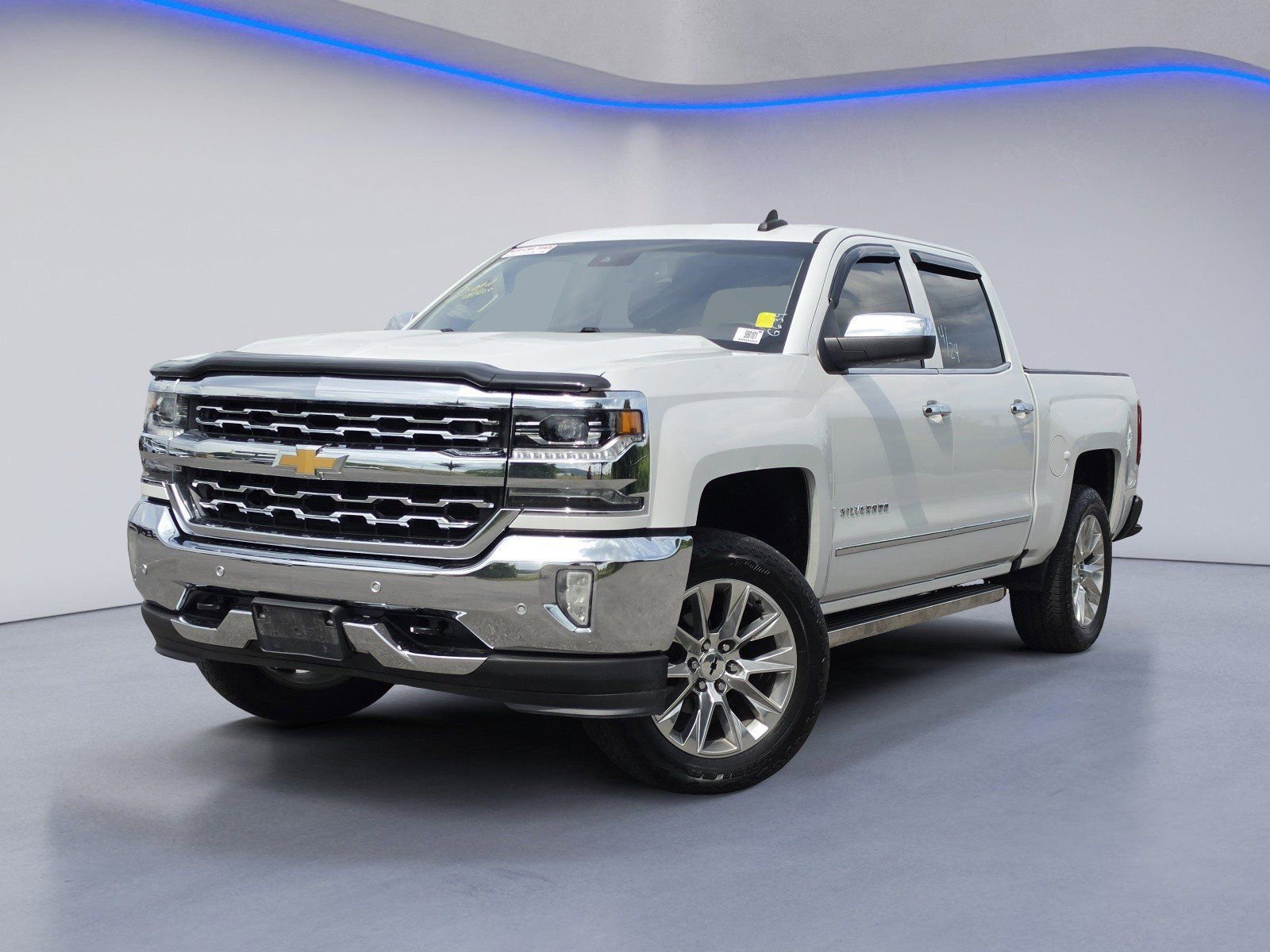 Used 2017 Chevrolet Silverado 1500 LTZ w/ LTZ Plus Package AWD/4WD image 2