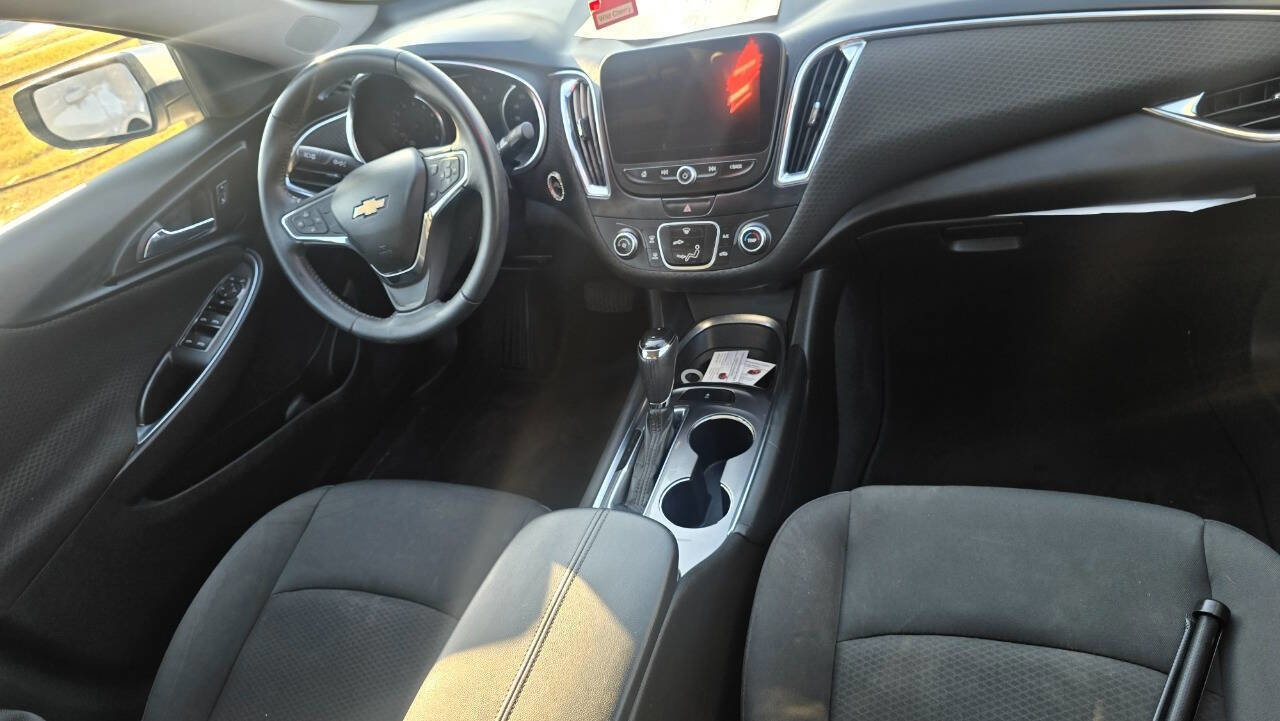 Used 2016 Chevrolet Malibu LT image 18