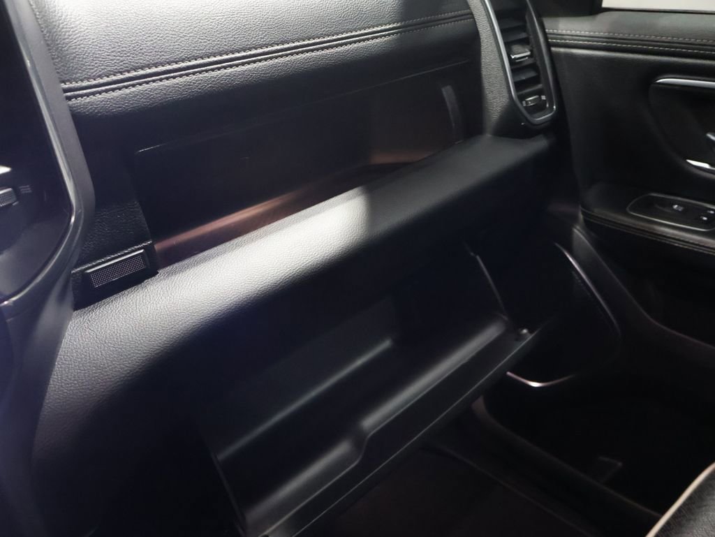 Used 2024 RAM 1500 Laramie image 37