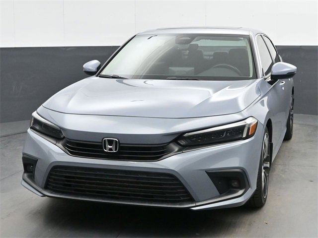 Used 2022 Honda Civic Touring image 3