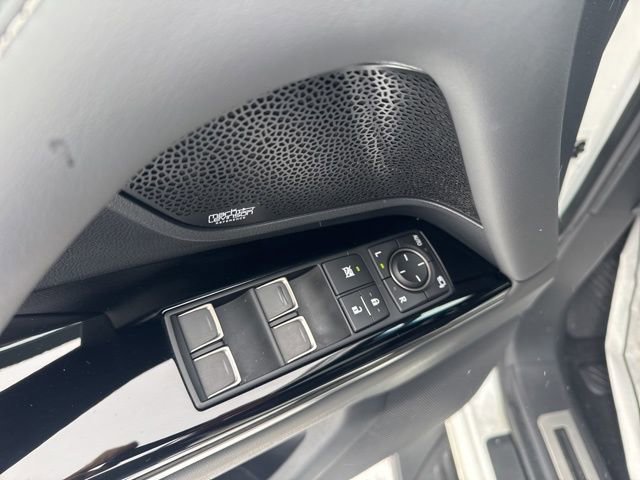 Used 2024 Lexus LX 600 4WD w/ Appearance Package image 7