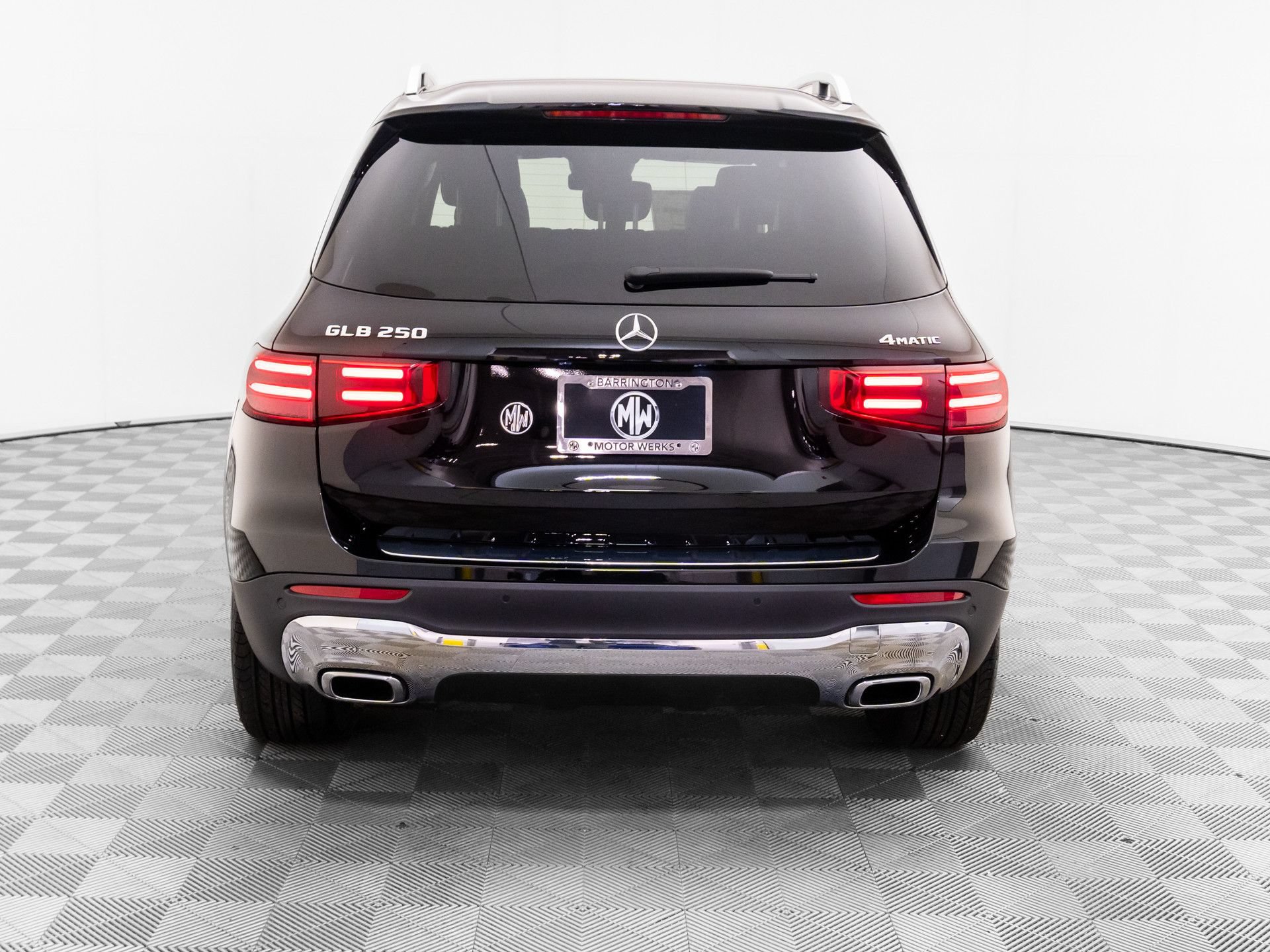 New 2026 Mercedes-Benz GLB 250 4MATIC image 4