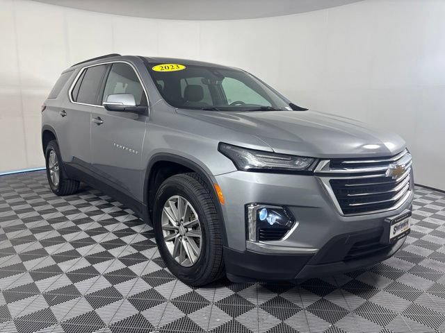 Used 2023 Chevrolet Traverse LT w/ Rear Camera Mirror Package AWD/4WD image 36
