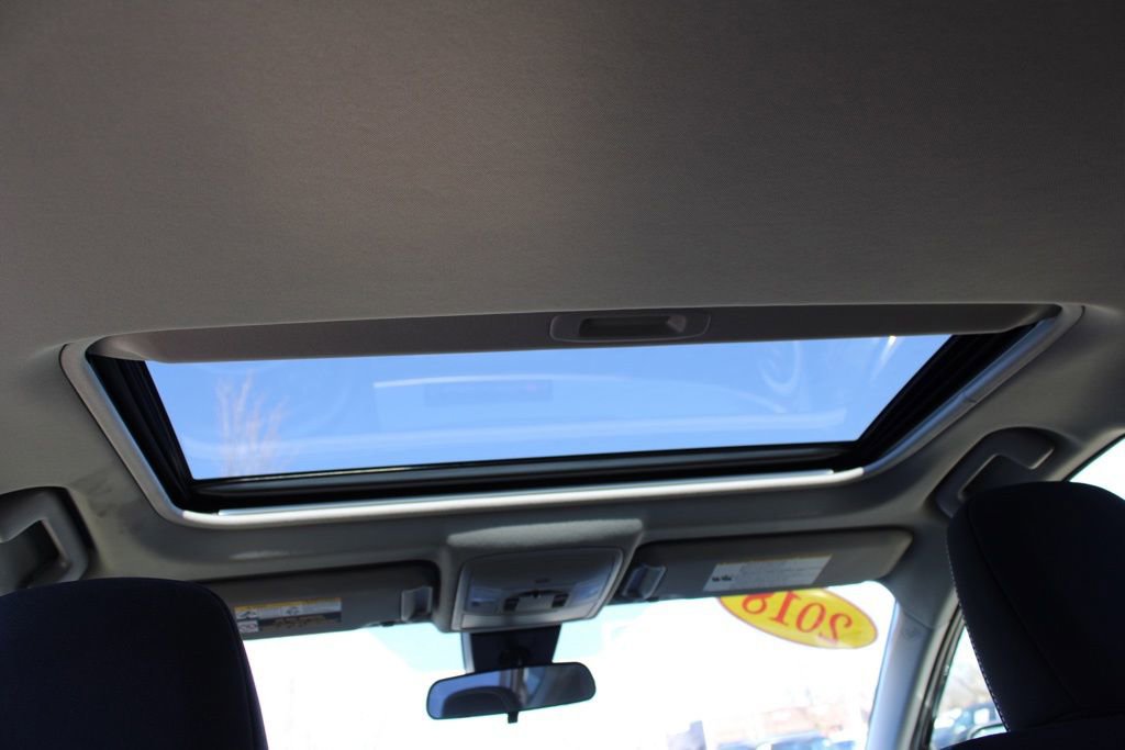 Used 2018 Toyota RAV4 XLE image 27