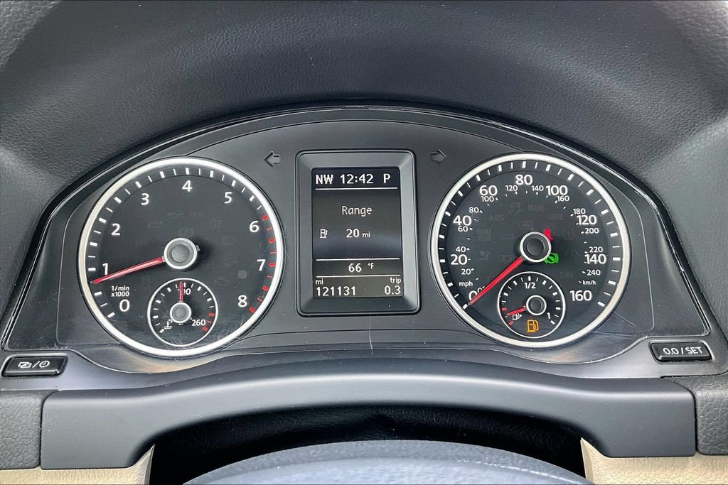 Used 2016 Volkswagen Tiguan SE AWD/4WD image 26