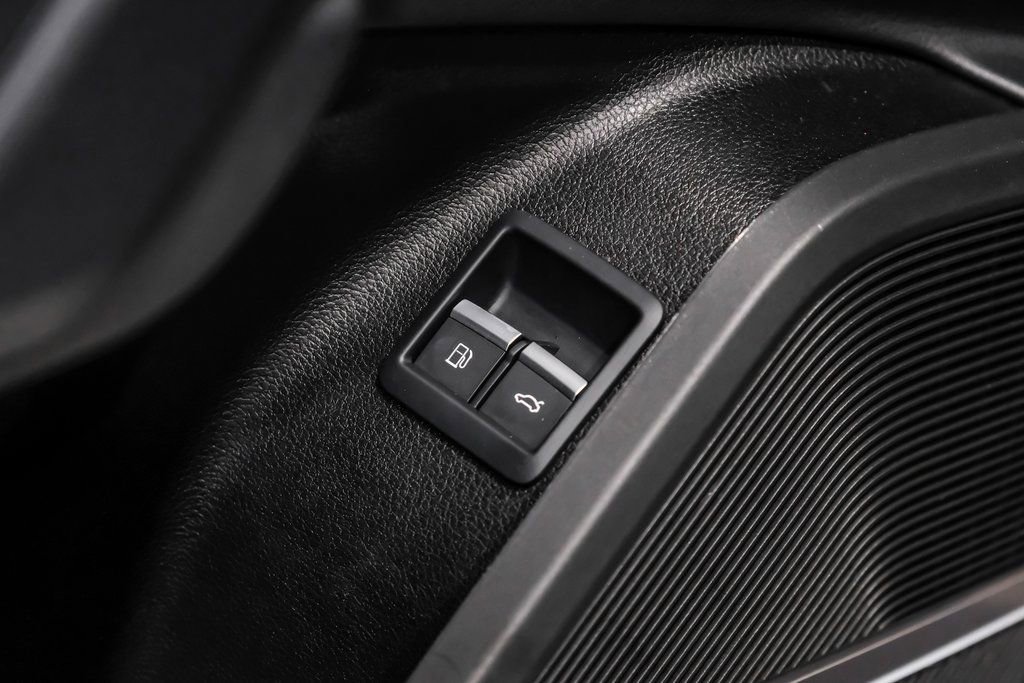 Used 2024 Audi Q5 e Prestige w/ Prestige Package image 51