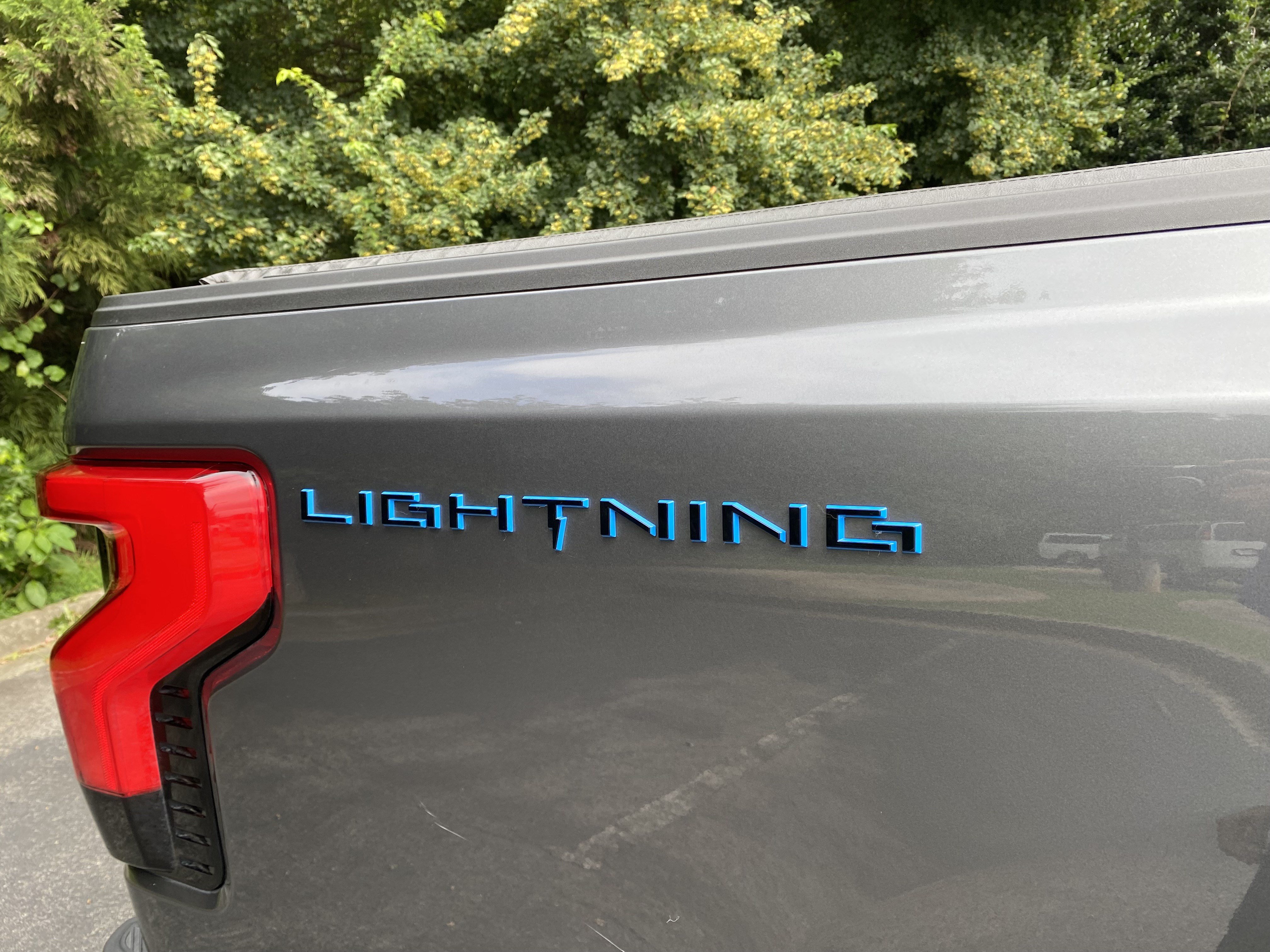 Used 2025 Ford F150 Lightning Flash AWD/4WD image 41