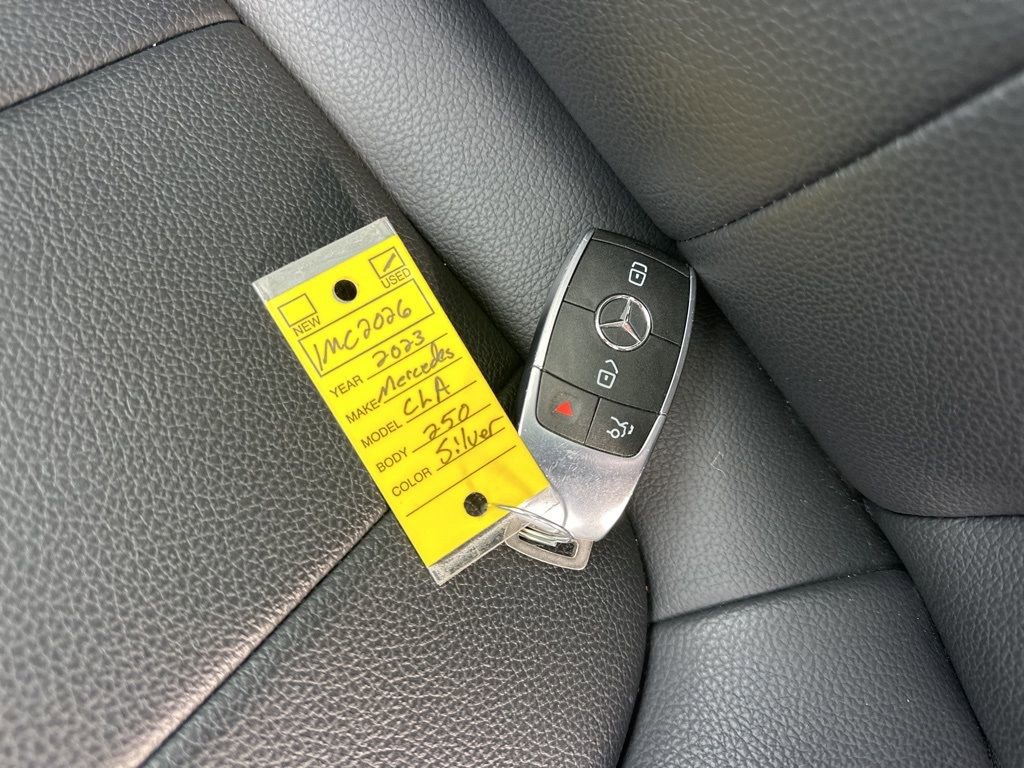 Used 2023 Mercedes-Benz CLA 250 image 32