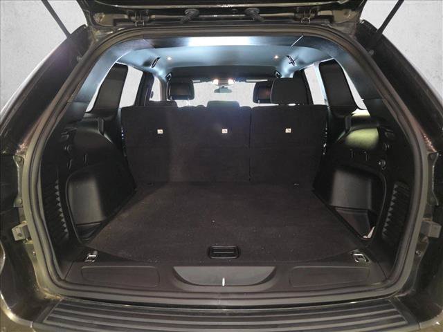 Used 2021 Jeep Grand Cherokee Laredo AWD/4WD image 12