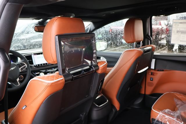 New 2026 Chrysler Pacifica Pinnacle FWD image 10