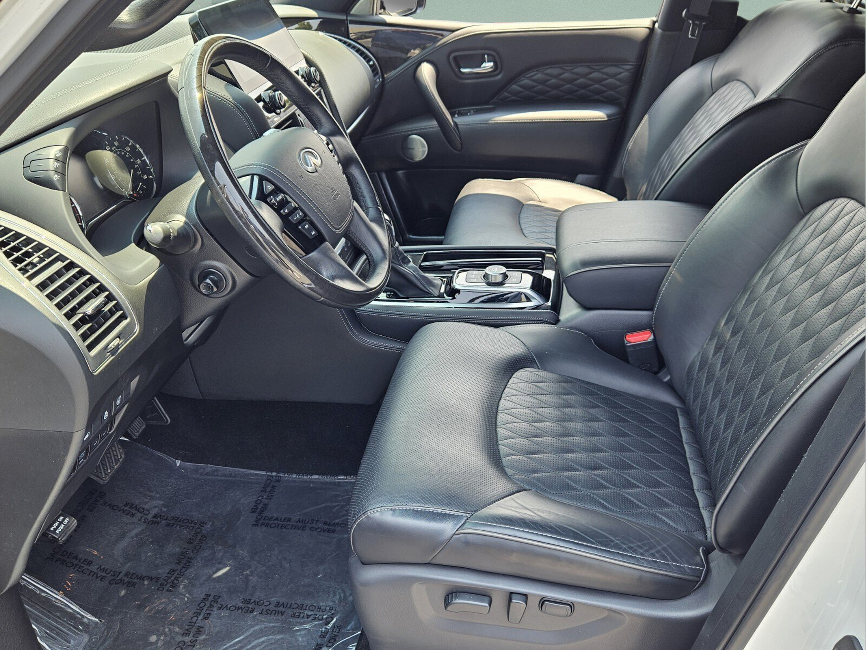 Used 2024 INFINITI QX80 Sensory AWD/4WD image 13