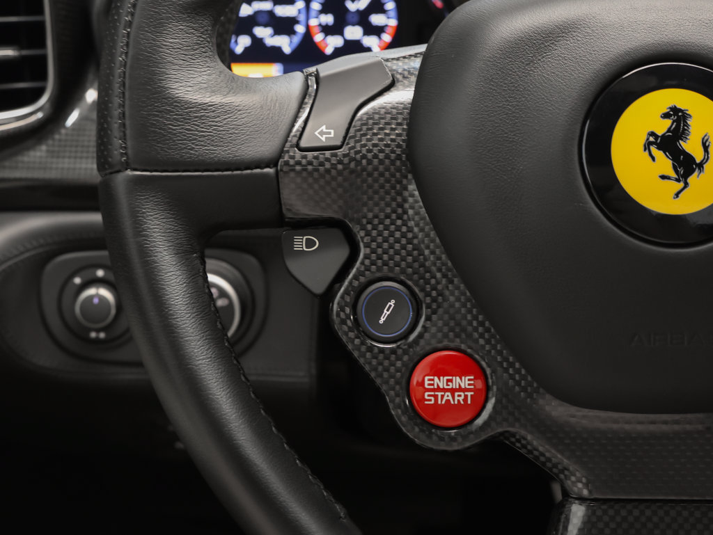 Used 2010 Ferrari 458 Italia Coupe RWD image 40