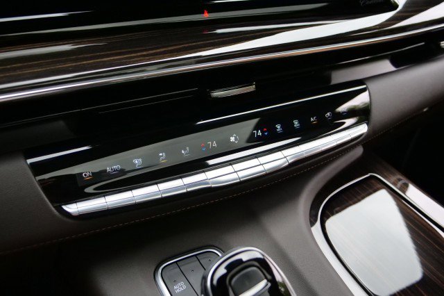 Used 2022 Cadillac Escalade Sport w/ Touring Package AWD/4WD image 17