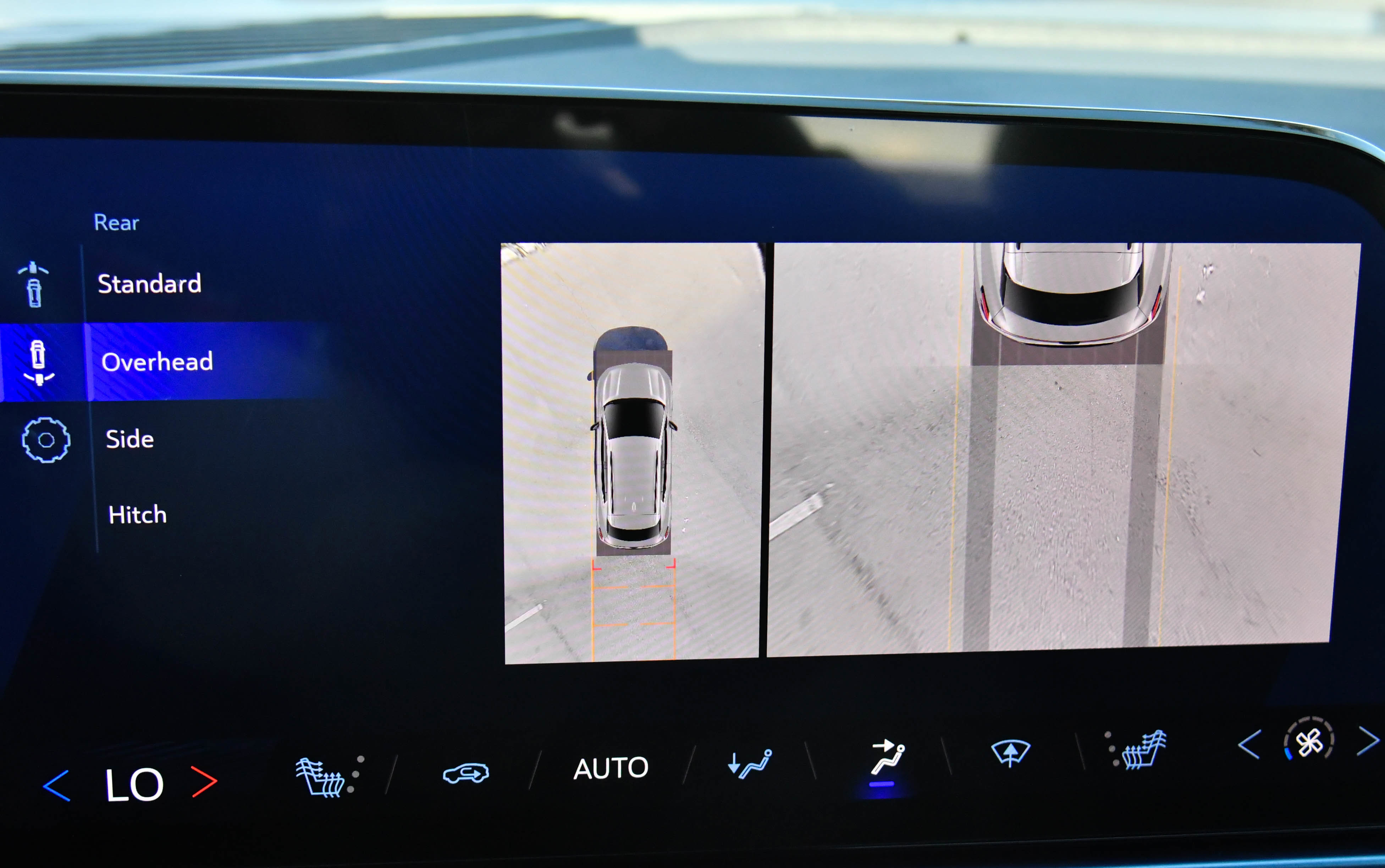 Used 2024 Chevrolet Equinox EV LT w/ LPO, Trailering Package image 19