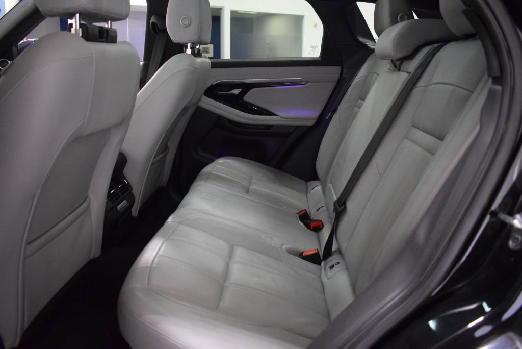 Used 2020 Land Rover Range Rover Evoque SE image 13