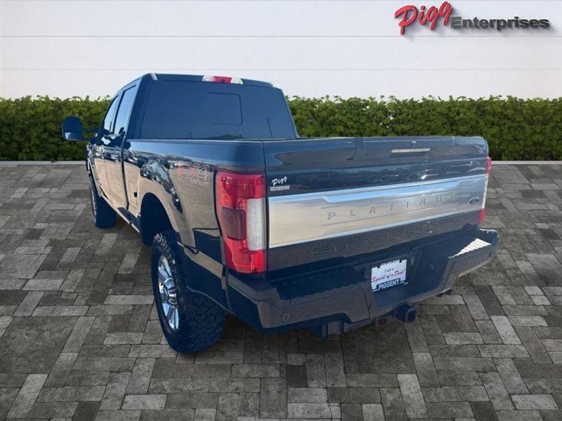 Used 2019 Ford F250 Platinum w/ Platinum Ultimate Package image 2