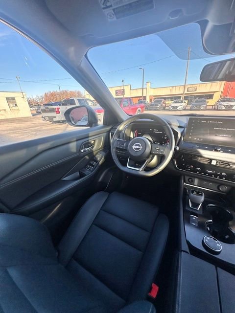 Certified 2024 Nissan Rogue SL AWD/4WD image 27